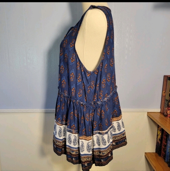 Maurices 0X Blue Orange Paisley Crisscross V Neck Ruffle Flowy Sleeveless Blouse - Picture 6 of 9